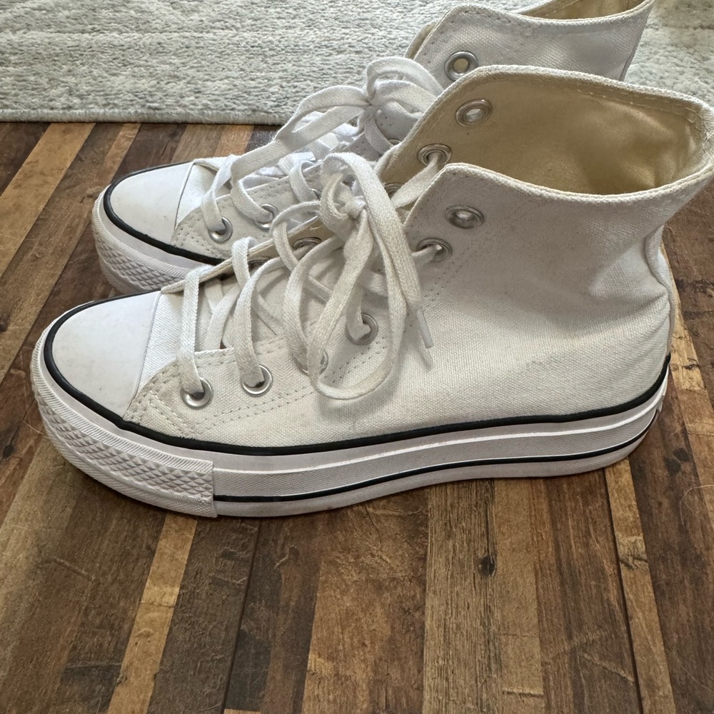 Women’s platform converse sneakers